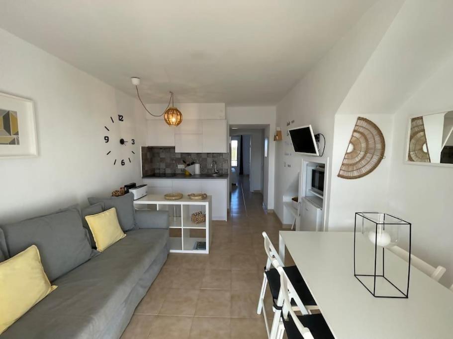 Algaiarens Apto Con Piscina Y Junto A La Playa Cala'N Blanes  Kültér fotó